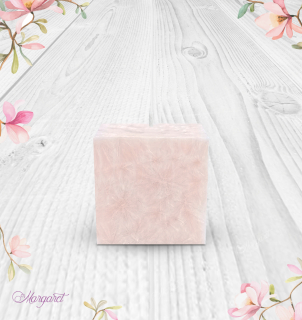 Svíčka Malá krychlička (5 cm) – Pudrová / Vanilla Cashmere / Květinka